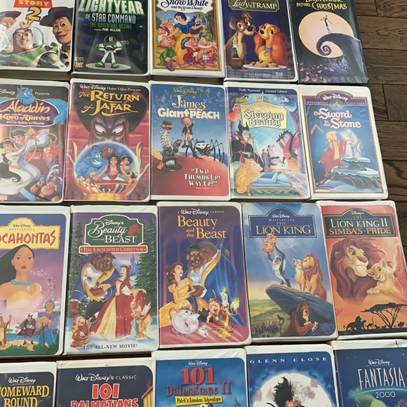 Disney VHS Tape (one tape) - Picture 9 of 11